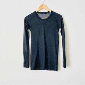 Lululemon SIZE 6 Swiftly Tech long sleeve top in speckled black
